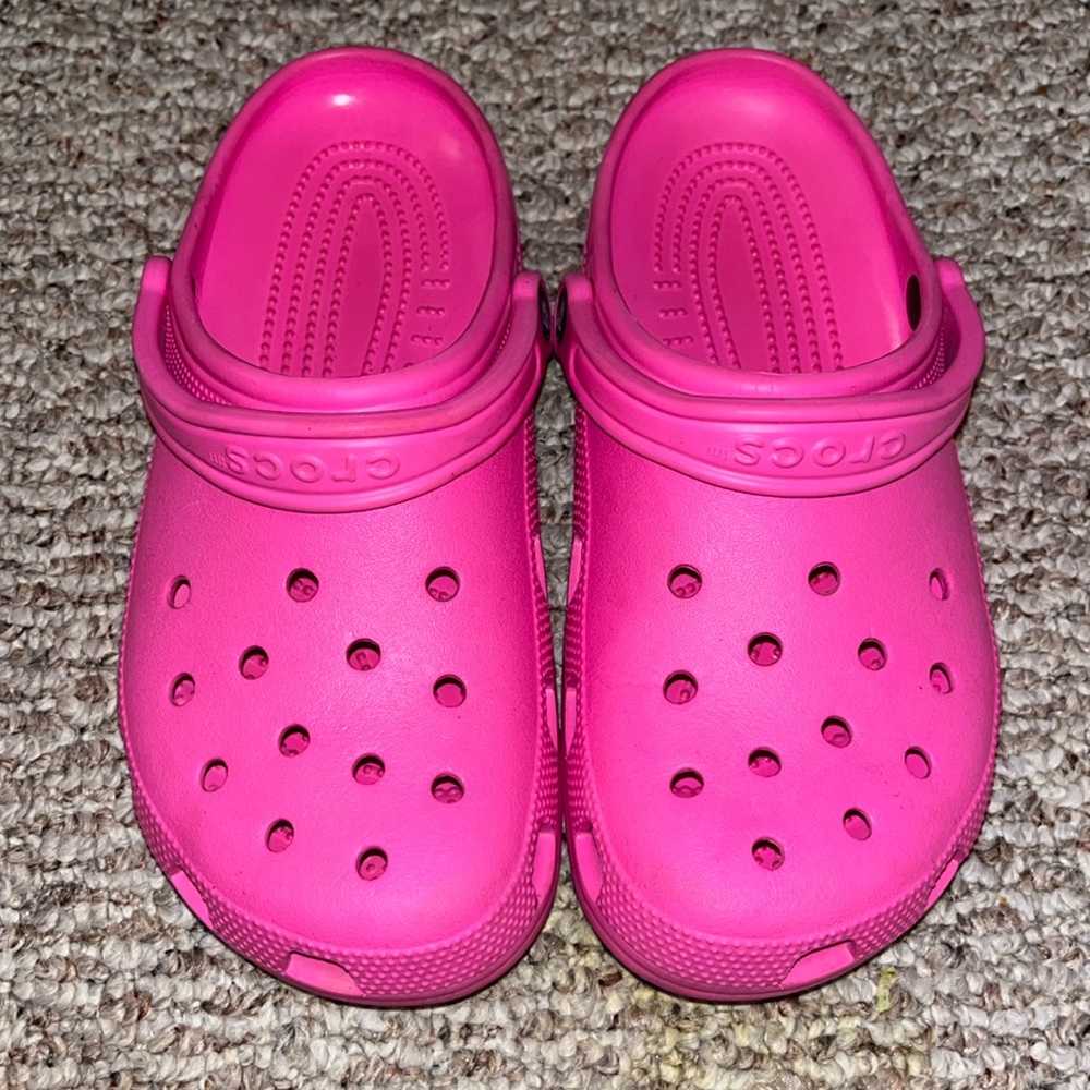 CROCS PINK M 8 W 10